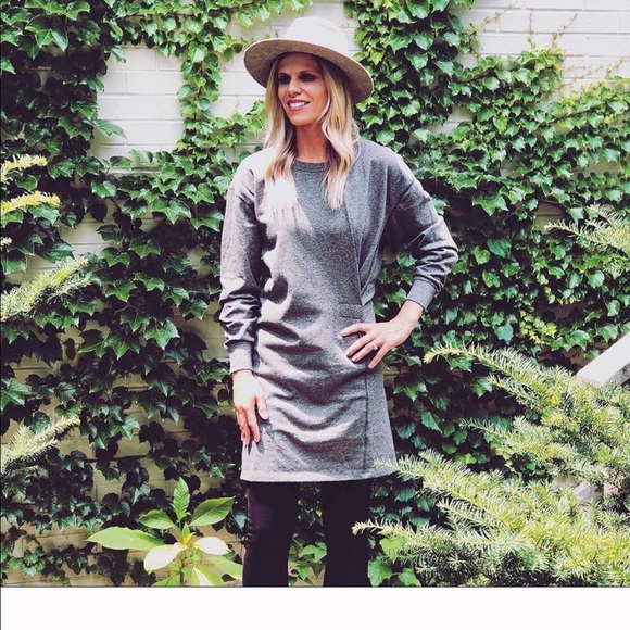 ❤️FIRM❤️. Cabi Put on Dress, Small - Picture 4 of 8